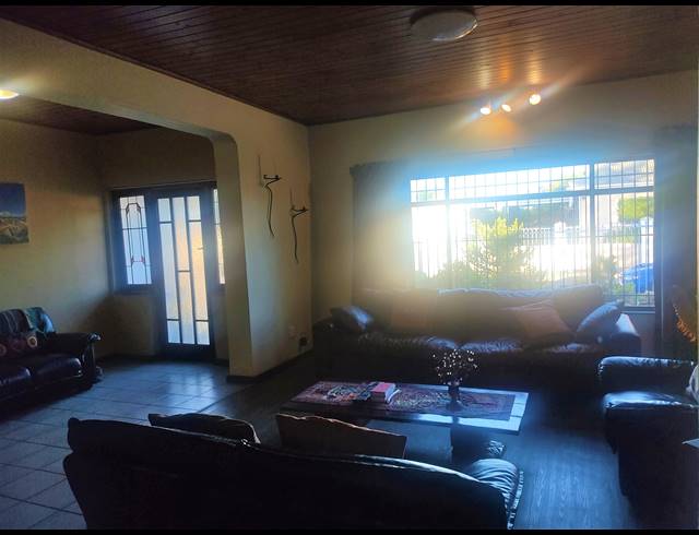 3 BEDROOM HOUSE FOR SALE IN GLENLILLY